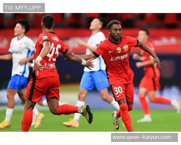 足球报初步评估莱昂纳多伤情较轻加布里埃尔或将缺席对阵浙江比赛 足球报初步评估莱昂纳多伤情较轻加布里埃尔或将缺席对阵浙江比赛