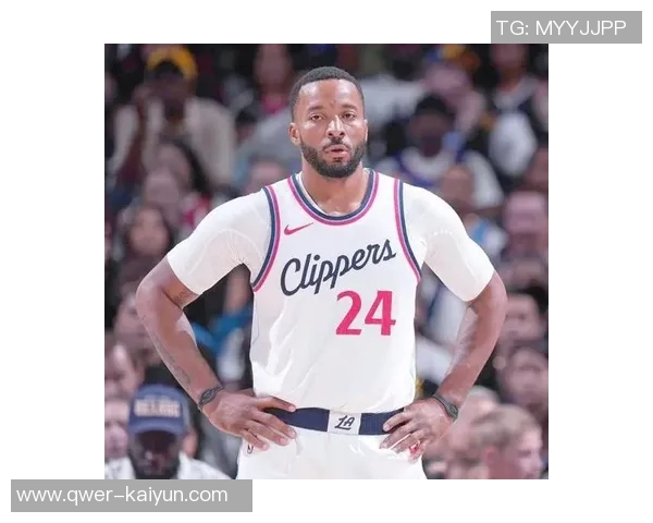 鲍威尔谈伤势不重表示热爱篮球即使带伤也能坚持上场比赛 鲍威尔谈伤势不重表示热爱篮球即使带伤也能坚持上场比赛